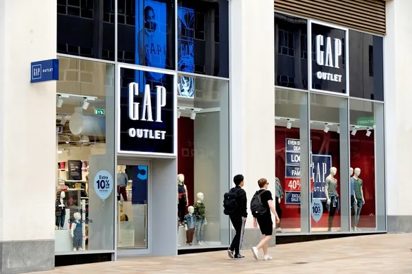 僅限編輯使用_shutterstock_1645222501_gap.jpg