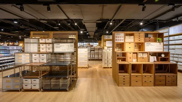 無印良品金典_豐富的收納商品與收納家具搭配，提供更適合個人的生活提案。.jpg