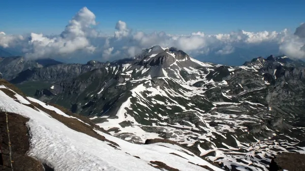 詹偉雄用 5 個角度看現代登山：不是我們去登山，而是山走進我們心裡！