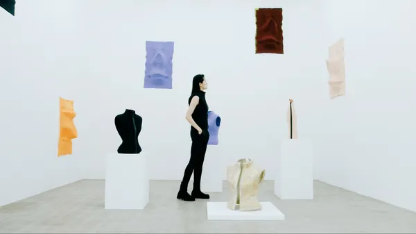 ISSEY MIYAKE_21SS_movie_capture_3.jpg