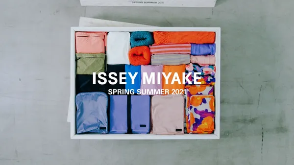 ISSEY MIYAKE_21SS_movie_capture_10.jpg