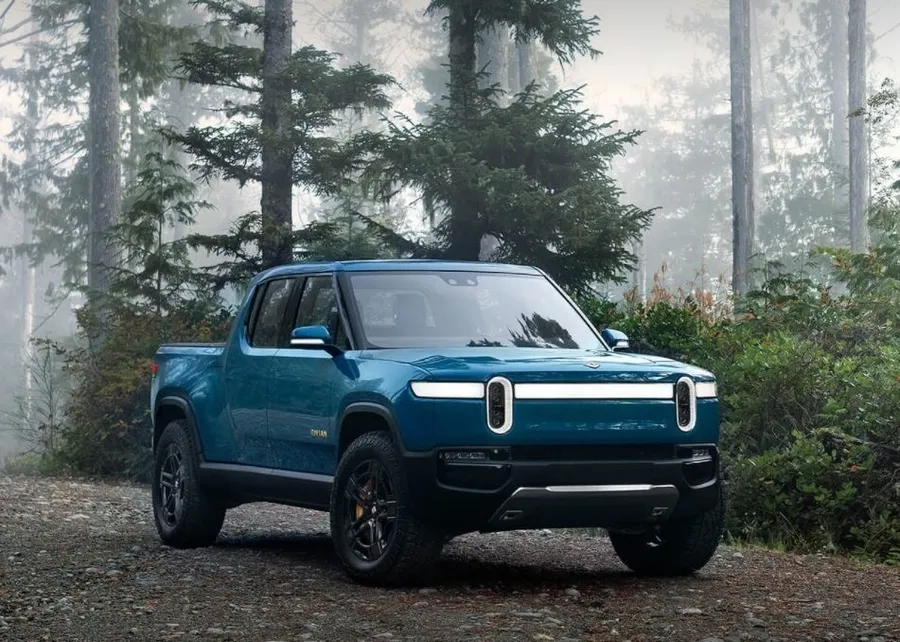 馬斯克評論Lucid、Rivian：應削減成本否則會破產，被葬入「汽車公墓」