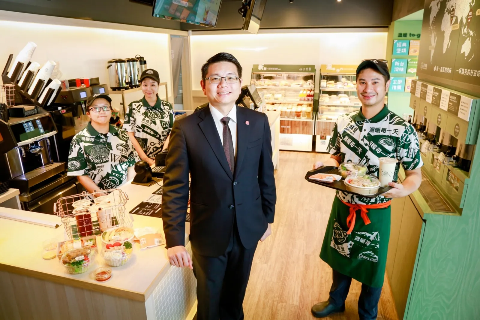 麥味登母公司營收破 60 億！企業該如何計畫 AI 改革？40 歲超秦集團揭「關鍵第 1 步」