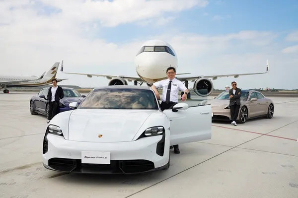 星宇航空VS保時捷  桃園機場帥氣同框