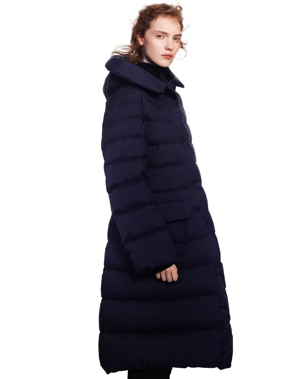 女裝+J特級極輕羽絨連帽大衣_售價NT$4,990_穿搭圖1.jpg