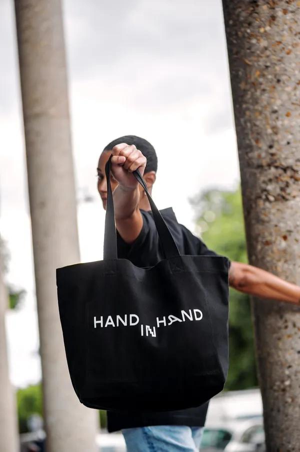 ARTIFACTS_HAND IN HAND_03.jpg