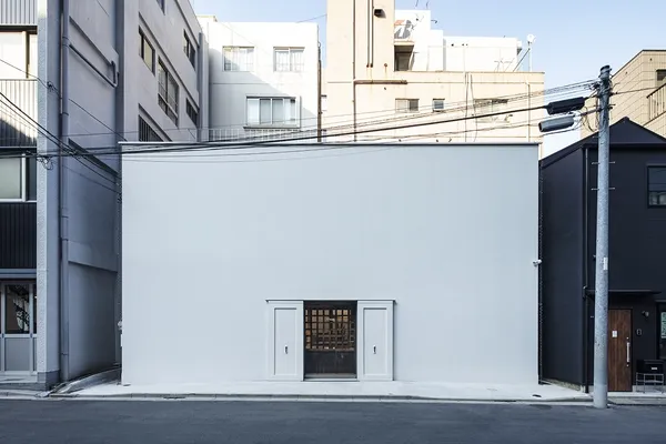 東京T-House New Balance02.jpg