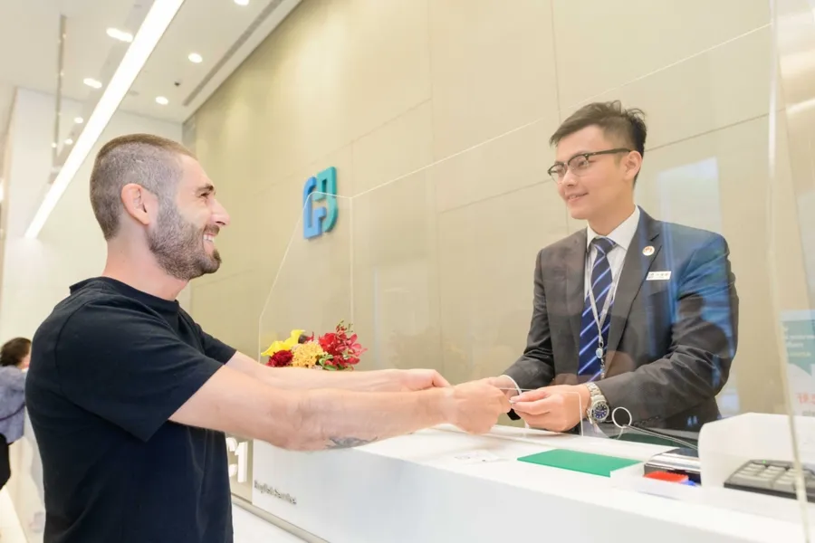 富邦導入4間「國際友善分行」！一次支援超過40種語言，怎麼做到的？