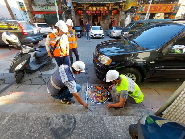臺北蓋水人孔蓋測量位置01.jpg