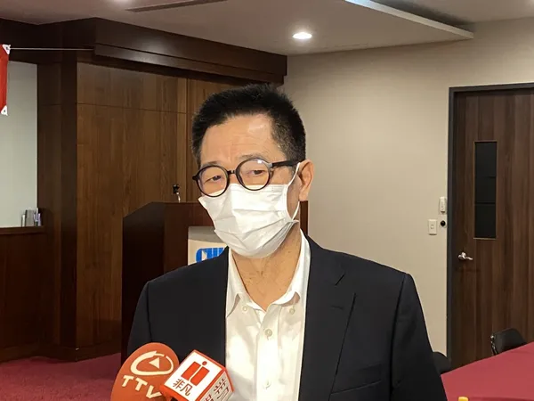 頎邦董事長 吳非艱