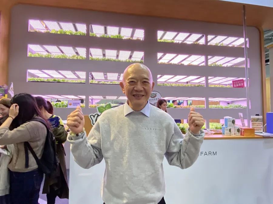 特力總裁何湯雄將開特安康實體店！賣保健品、蔬菜，還拍片變身網紅老闆