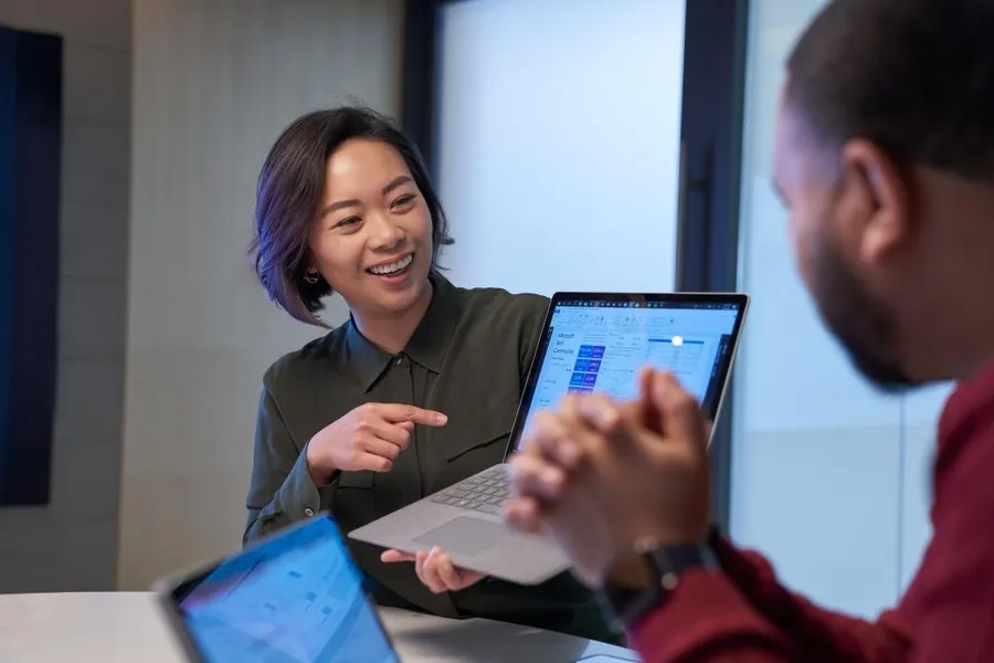 Microsoft Teams再傳捷報 獲評兩項Gartner魔力象限領導者 每日活躍用戶數突破1.15億 會議溝通及平台擴充功能再提升