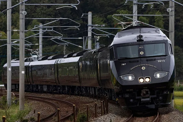 九州復古觀光列車01.jpg