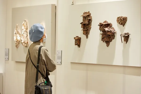 臺灣工藝奧斯卡獎揭幕！新光三越‧工藝之夢巡迴展：65件精細得獎作，讚嘆技藝融入生活之美！