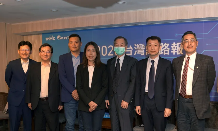 TWNIC 2020台灣網路報告公布：疫情平穩、數位化力道弱