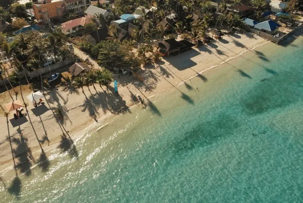 aerial-shot-beach-bird-s-eye-view-2524366-1024x686