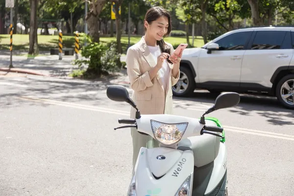 台灣是共享機車的產業龍頭！新創的共享經濟與政府綠能政策如何翻轉台灣交通生態？ 