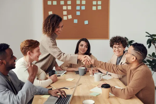 group-of-people-sitting-indoors-3184291.jpg