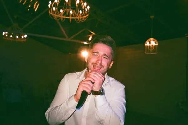 man-singing-1238943