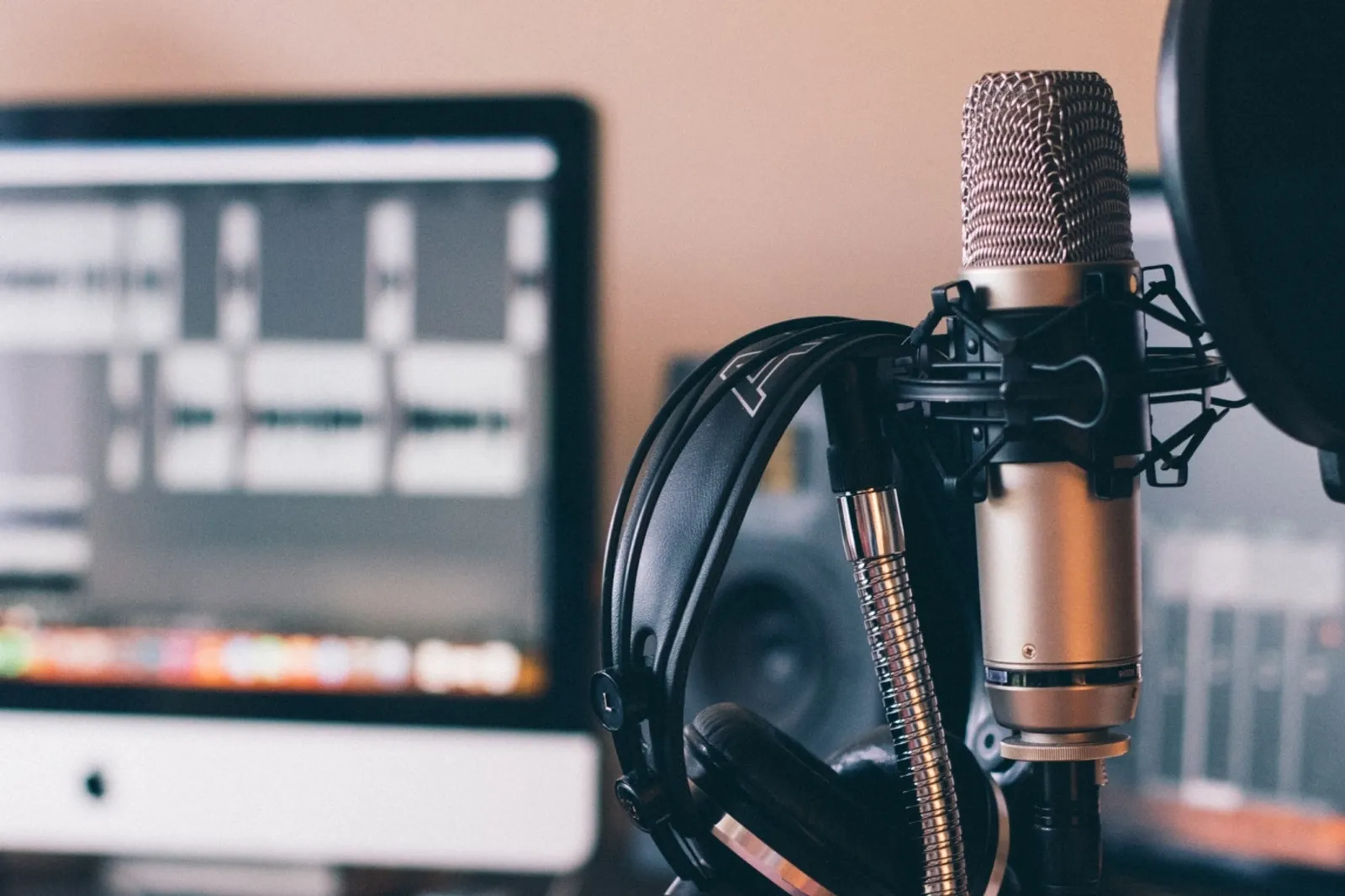 想靠 Podcast 發大財不容易！每月 9 千萬人收聽，卻只有 1% 創作者賺到錢