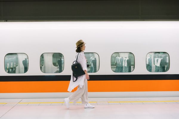  高鐵「寧靜車廂」美意為何招來負評？忽略充分溝通與特定族群需求，「服務」顧客反變「管理」顧客？