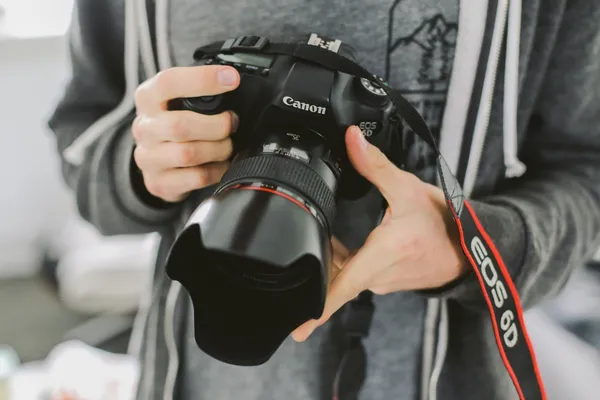 james-bold-2fj2L-4ERy4-unsplash-1
