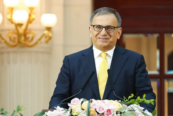 erdal_arikan