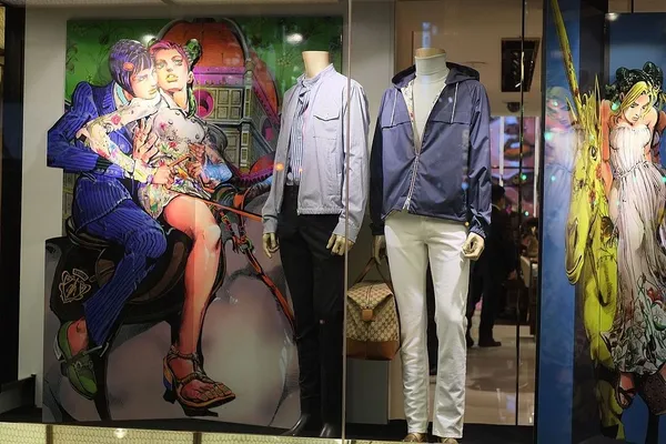 1024px-GUCCIとジョジョのコラボ_8396359459