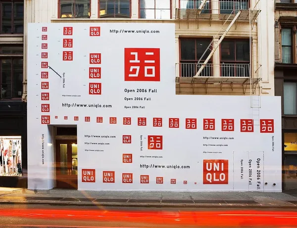 2021 佐藤可士和展_全球旗艦店“ UNIQLO Soho紐約店”戶外廣告（正在建設中的商店的臨時