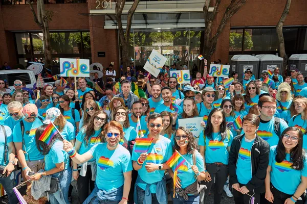 San_Francisco_Pride_Parade_2019_1