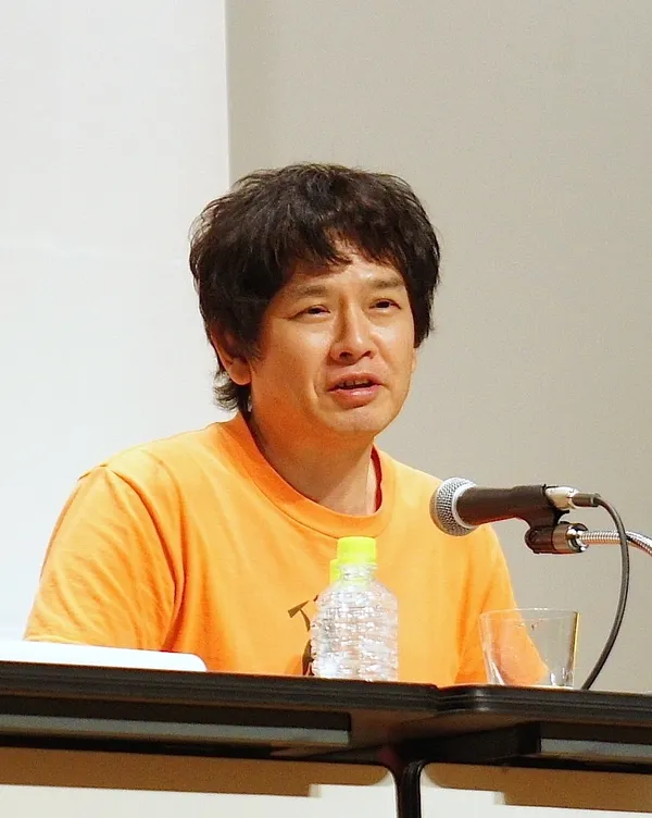 奈良美智Yoshitomo_Nara_Yokohama_2012.jpg