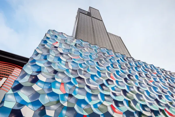olafureliasson_芝加哥波浪牆_04.jpg