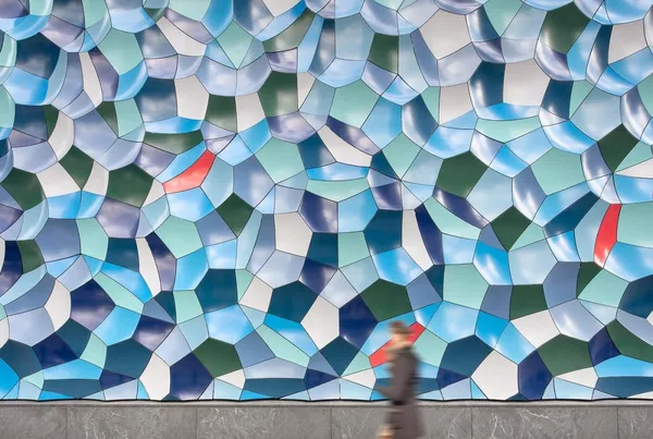olafureliasson_芝加哥波浪牆_10.jpg