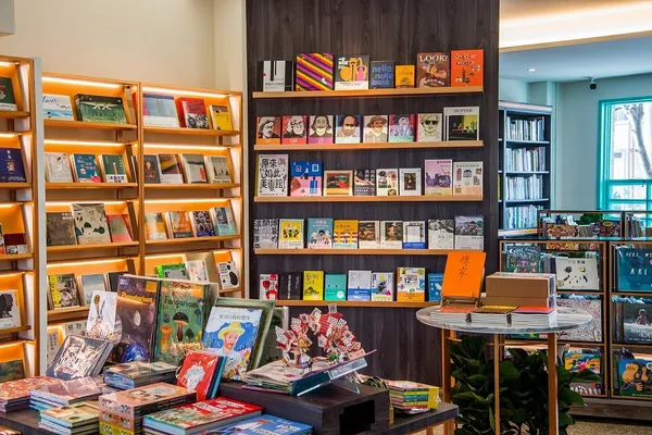 誠品書店嘉義市立美術館期間限定店    (5).JPG