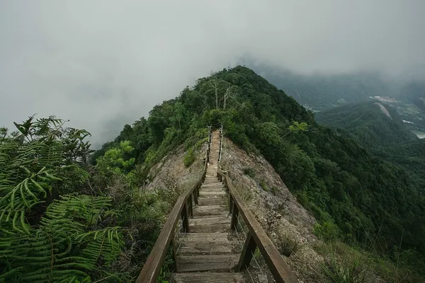 A谷關擁有多樣的山脈樣貌與不同難易度的步道型態.jpg