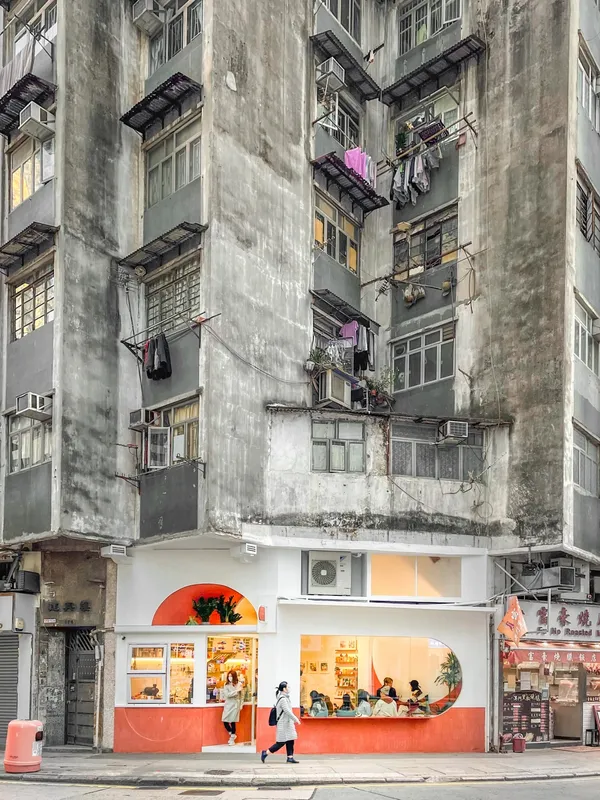 香港 Today Is Long 咖啡店 01_Facade and Urban Context_@