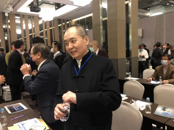 成運汽車董事長吳定發.JPG