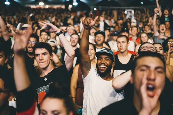 CHEERING-FANS