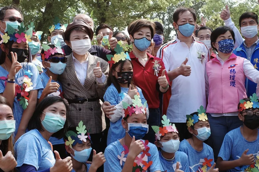 缺水衝擊「護國群山」，台積電劉德音揭抗旱對策！王美花也保證半導體供應無虞