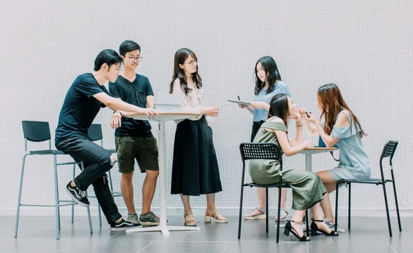 疫情+Google與FB廣告之戰：OMO如何幫助企業擁有市場適應性 