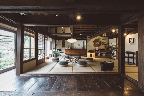 地方創生-JR青梅線鐵道支線-Ensen Marugoto Hotel.jpg