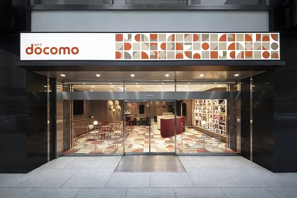nendo操刀日本DOCOMO11.jpg