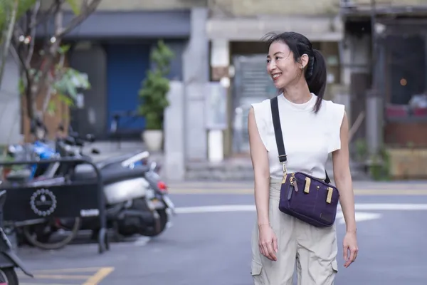 人物_大久保麻梨子 (1).jpg