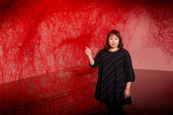 藝術家塩田千春 Shiota Chiharu.jpg