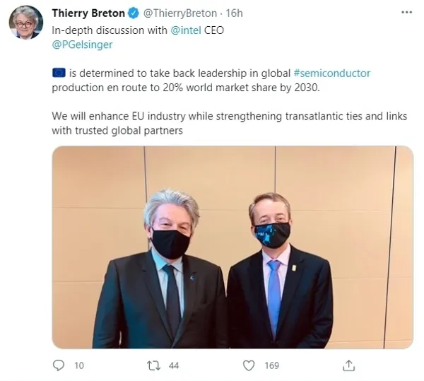 英特爾.jpg