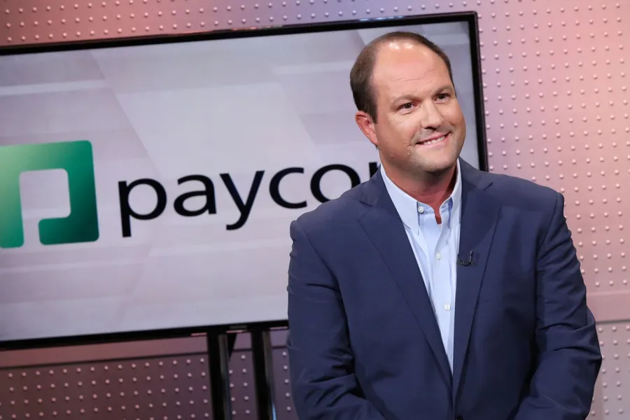 公司營收不到10億美元，CEO年薪卻緊追庫克、皮蔡！人資軟體企業Paycom掌舵者是何來頭？