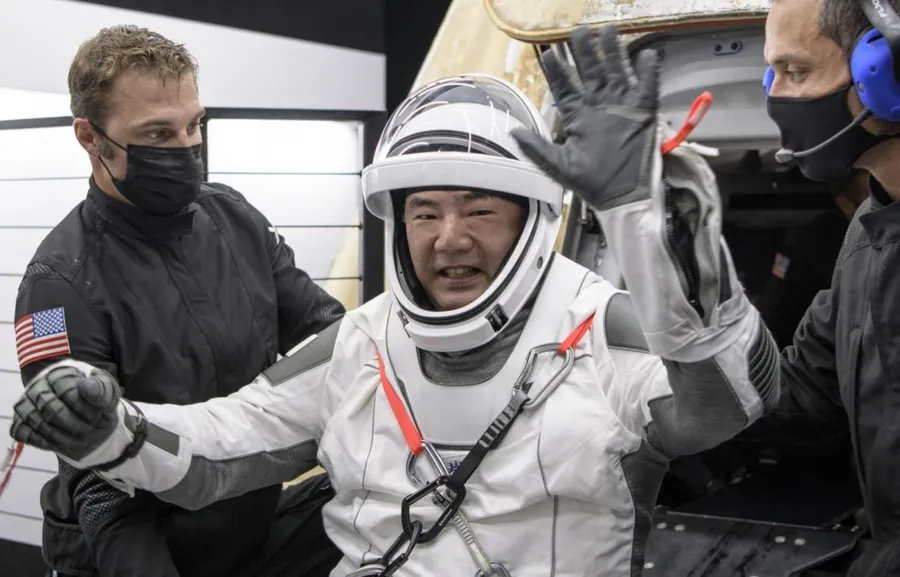 日本太空人野口聰一5月重返地球！談著陸瞬間：有回到「水行星」的強烈感受