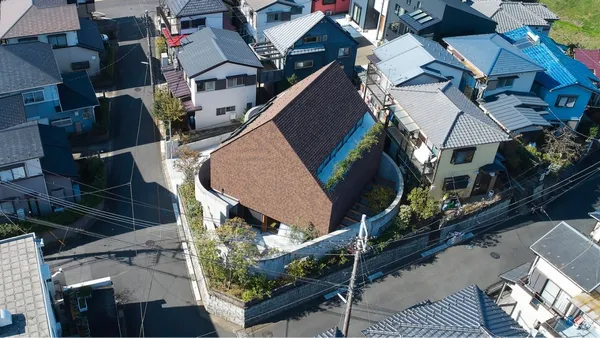 以「曲牆」打造隱私、開放性兼具的住宅！Suppose Design Office 操刀，打開住房設計的新可能