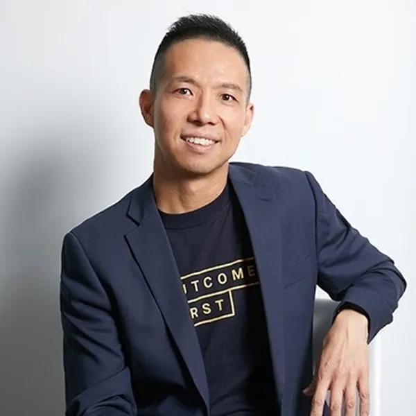  Bernard Chan