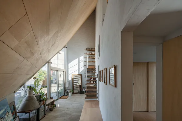8.5house8.jpg